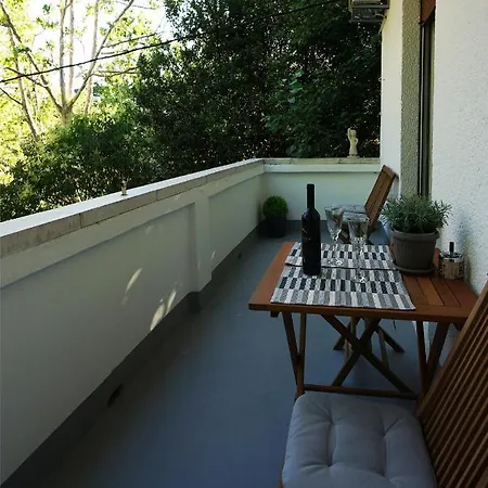 Deluxe Joia With Balcony Near Old Town And Bacvice Apartament *
