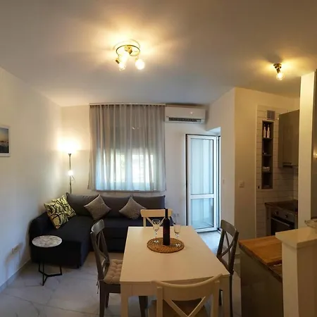Apartamento Joia Near Bacvice With Balcony & Parking Split