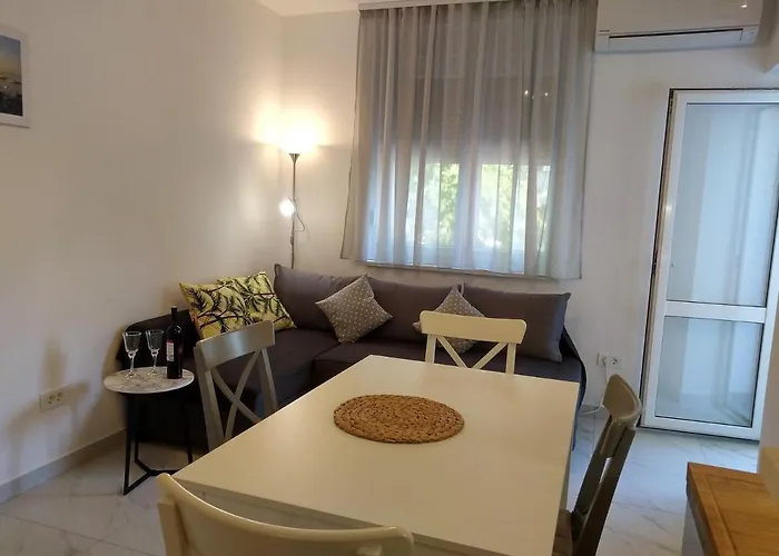 Joia Near Bacvice With Balcony & Parking Apartamento *