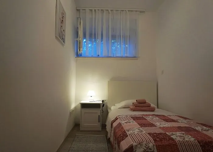 Apartamento Joia Near Bacvice With Balcony & Parking Split